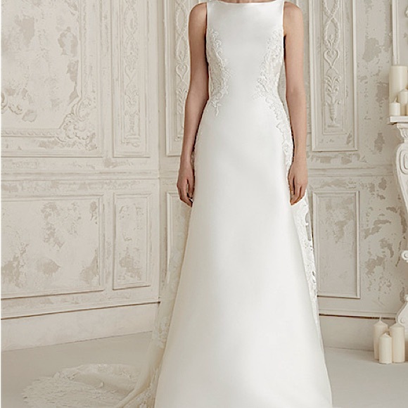WORN ONCE Pronovias Elene Wedding Gown (2019 Collection) - Picture 3 of 9